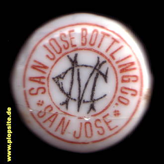 Porcelanki przez: Bottling Co., San Jose, CA, USA